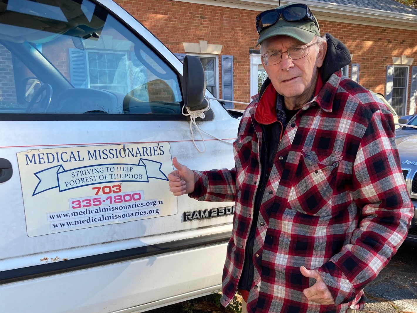 Medical Missionaries President, Dr Gil Irwin, at work!